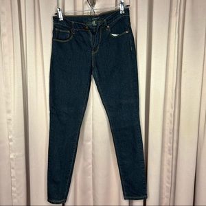 Dark wash skinny Jean jegging